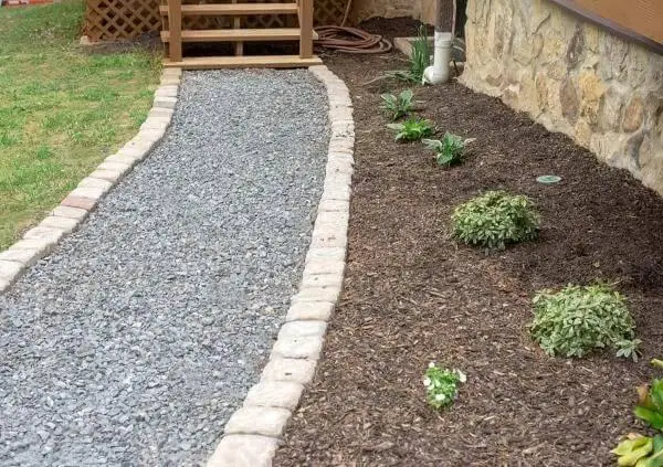 install-a-gravel-or-mulch-pathway