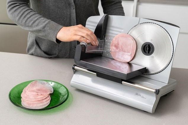 https://diy-ideas.oss-accelerate.aliyuncs.com/wp-content/uploads/2023/11/diy_How_to_Clean_a_Meat_Slicer_in_7_Steps___00.jpg