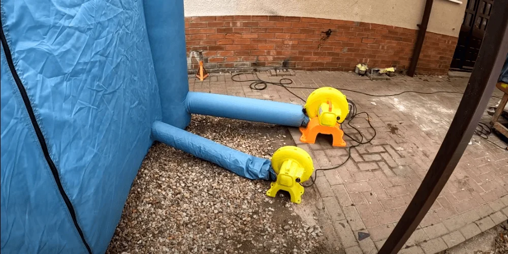 equipment-setup-in-the-booth