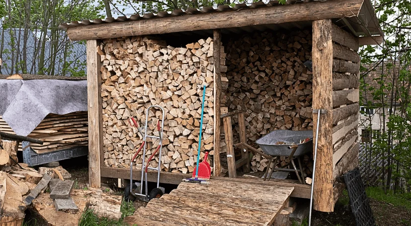 diy-wooden-firewood-storage-shed