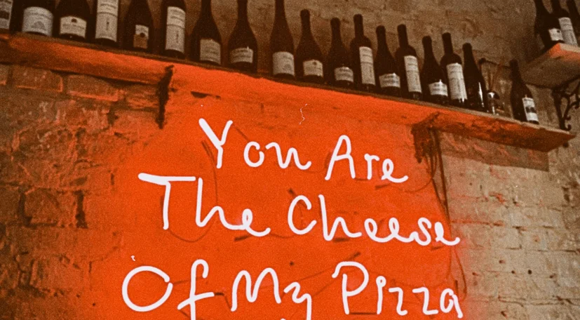 wall-mounted-wine-racks