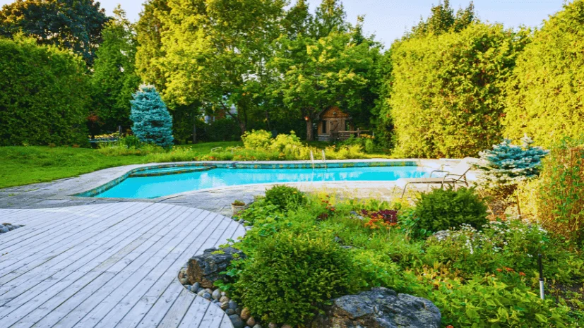 Crea un oasis al aire libre: cómo hacer una estructura de madera para la  piscina
