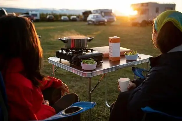 environmental-sustainable-camping-kitchen-setup