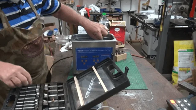 place-cleaning-tools-in-ultrasonic-cleaner