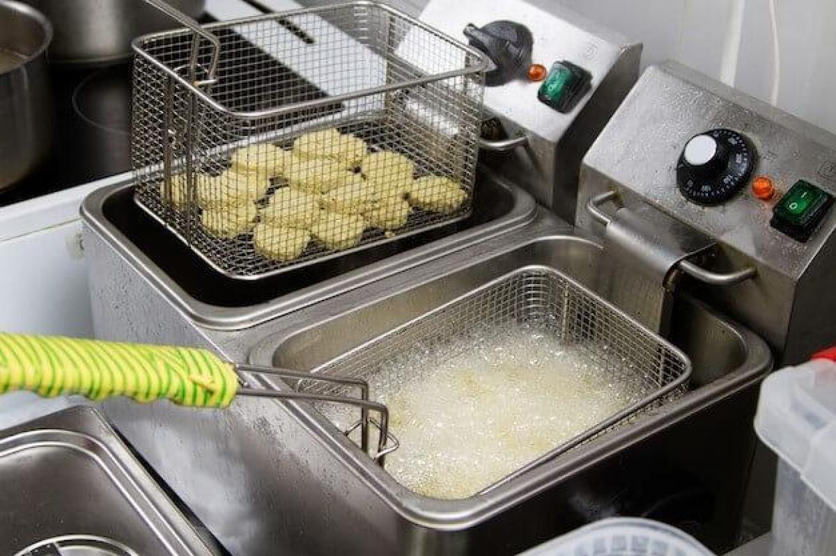 How to Clean a Commercial Deep Fryer, Fryer Cleaning Directions