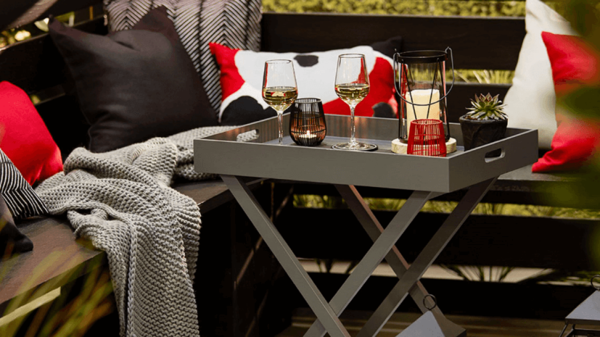 12 Ways to Keep Your Patio Warm and Comfortable In Winter VEVOR Blog