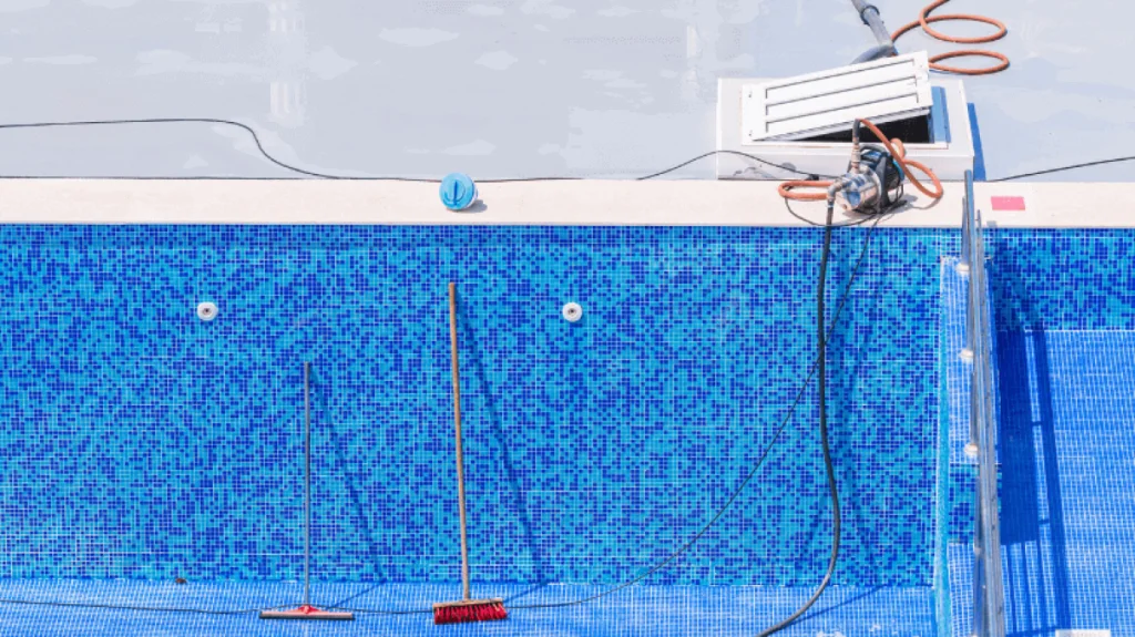 Choosing the Best Pool Filter Exploring Types of Pool Filters VEVOR Blog