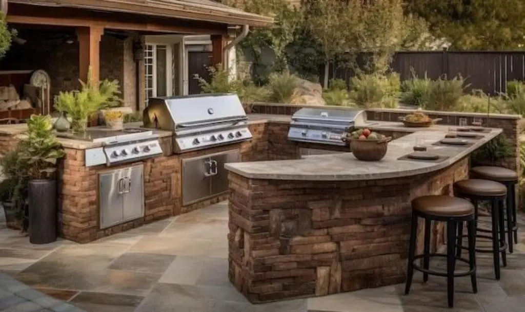 Outdoor kitchen outlet layout