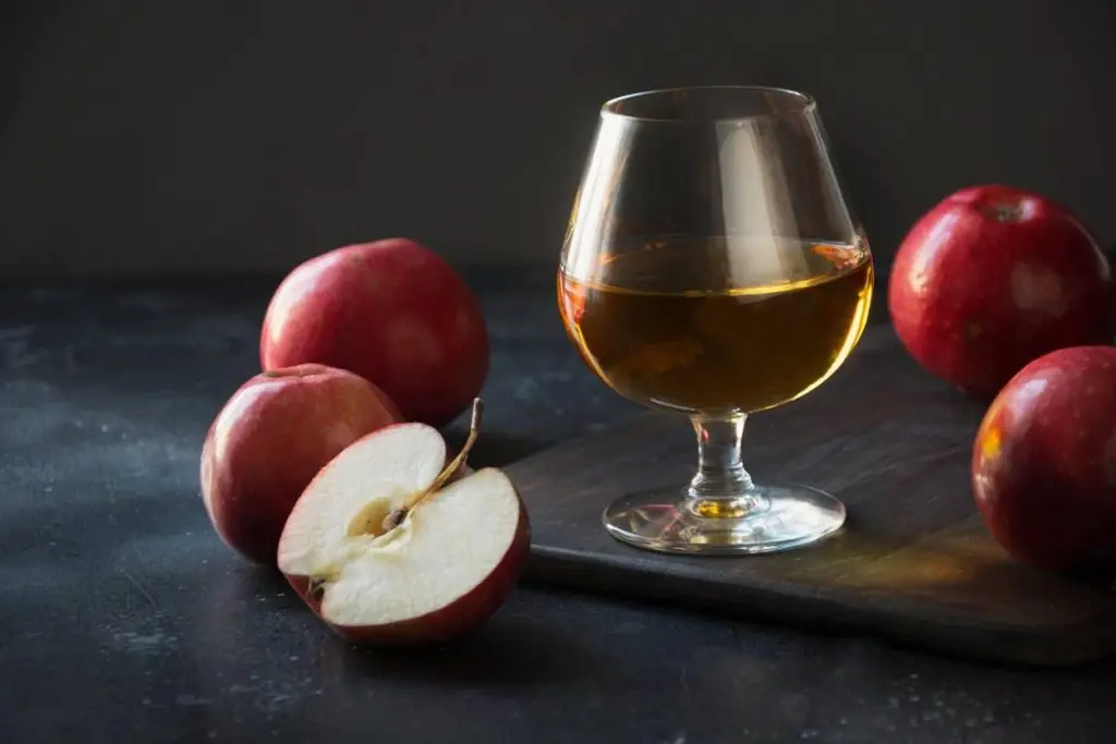 How to make apple brandy