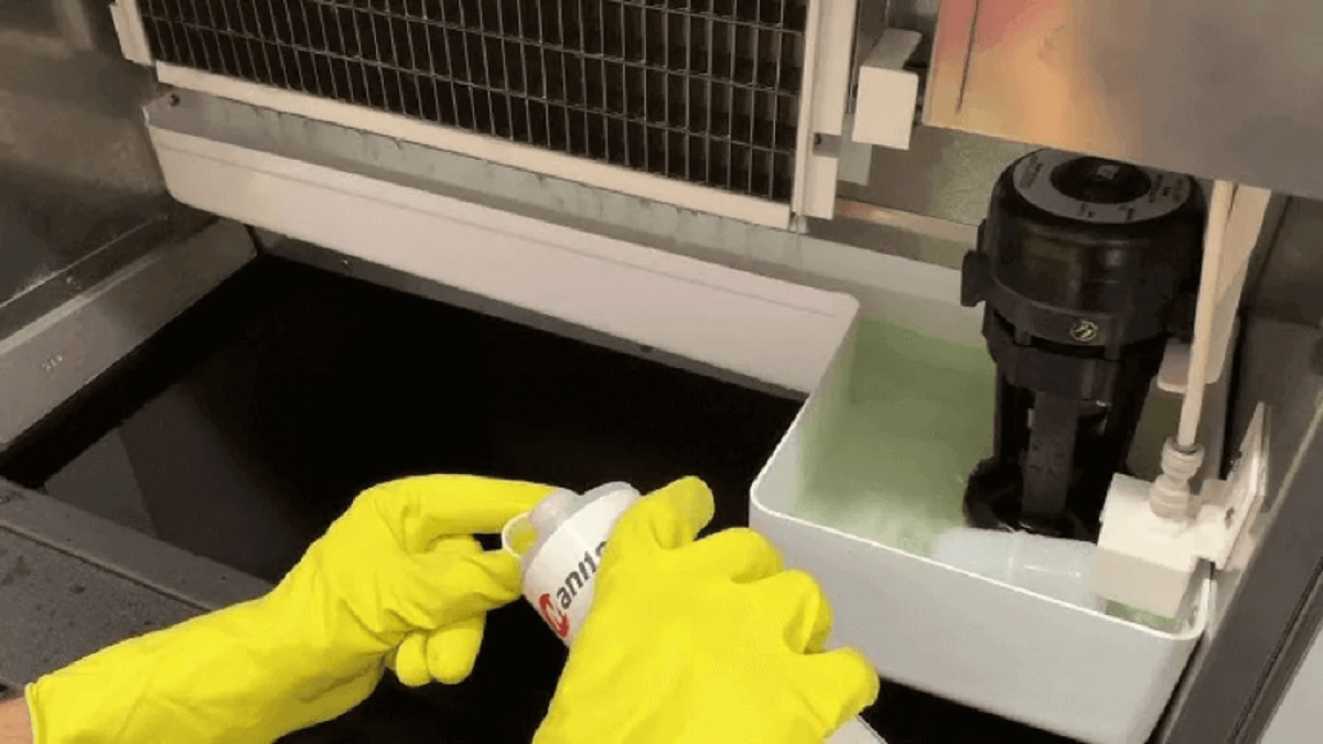 Ice Machine Maintenance How Often to Clean Your Ice Maker VEVOR Blog