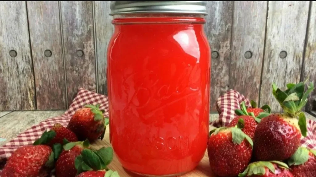 the process of moonshine for strawberry