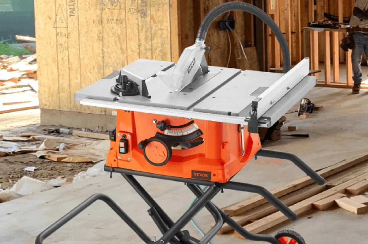 Table Saw vs Circular Saw Which Reigns Supreme? VEVOR Blog