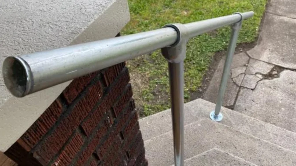 How to DIY Outdoor Stair Railing The Expert Way VEVOR Blog