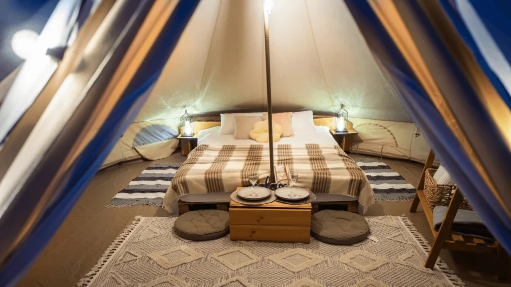 Bell tent additional features