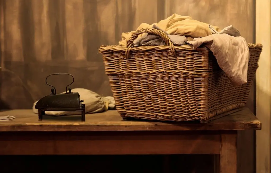 DIY wooden laundry basket