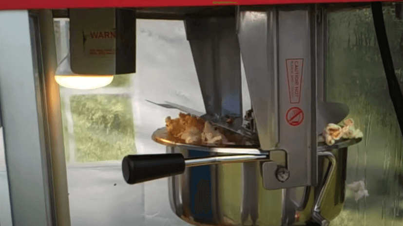 How to maintain a popcorn machine