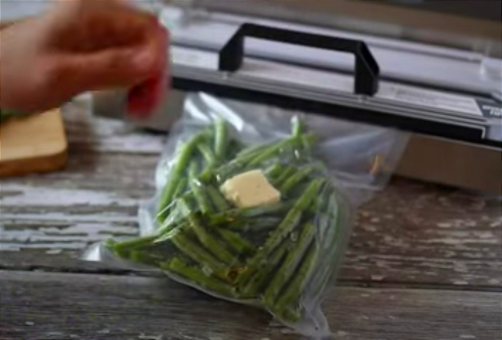 Vacuum sealing green beans