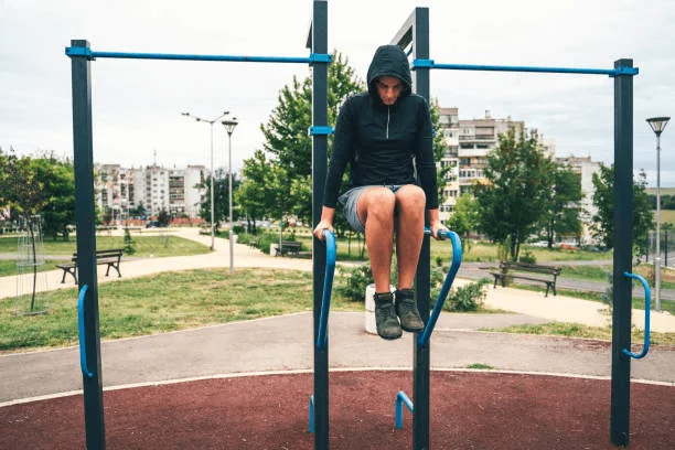 hanging knee raises