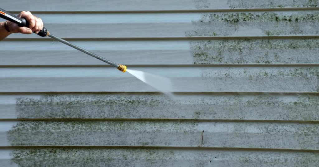 how to use a pressure washer