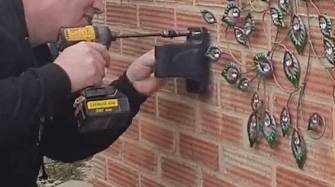 mounting the VEVOR retractable hose reel