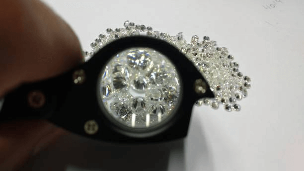 How to tell if diamonds are real