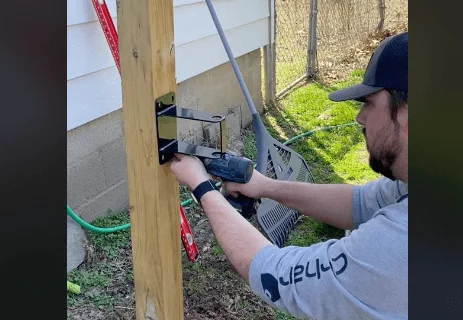 Installing the VEVOR Retractable Hose Reel