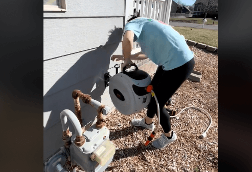 mounting the VEVOR retractable hose reel