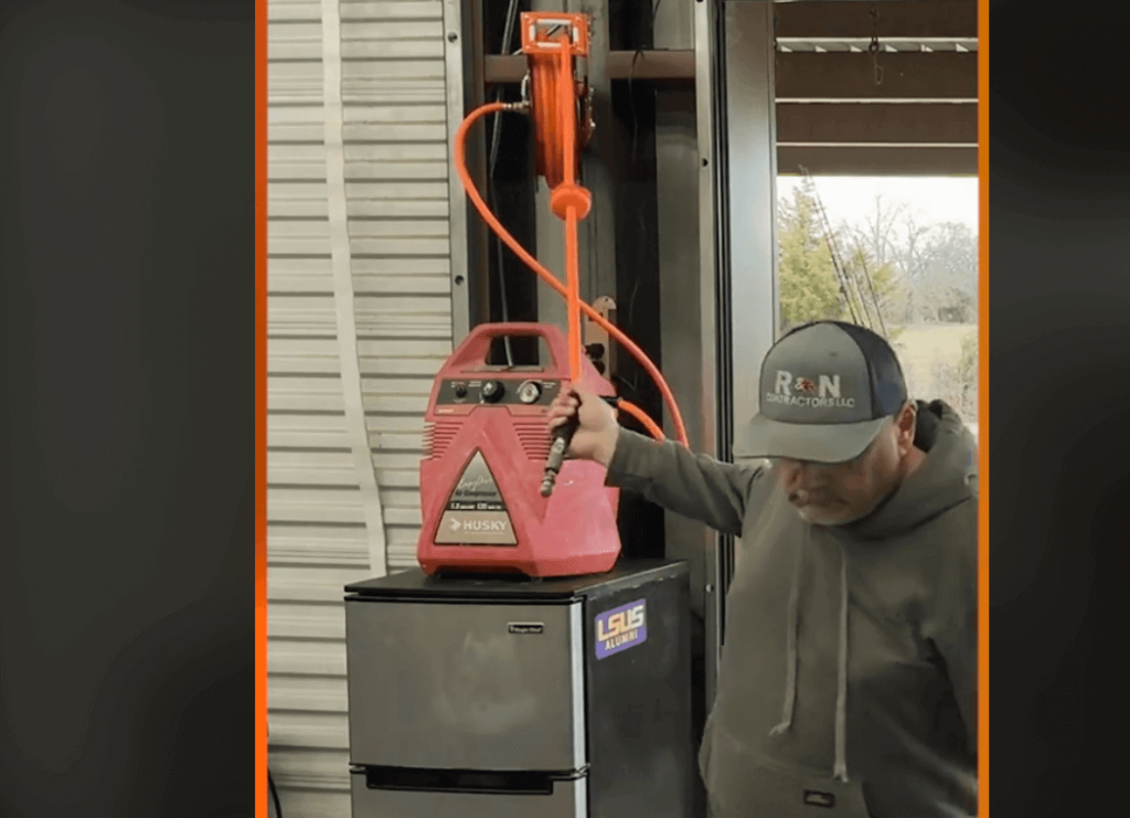 using the VEVOR retractable air hose reel