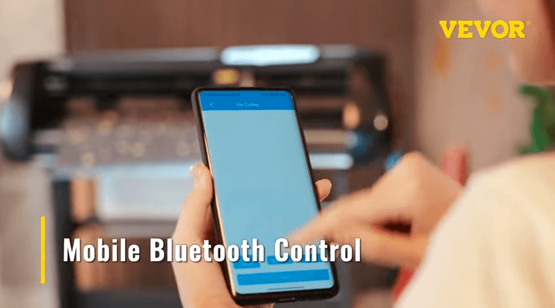 Vinyl cutter with bluetooth control