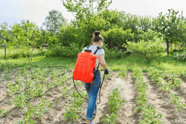 Why choose a backpack sprayer