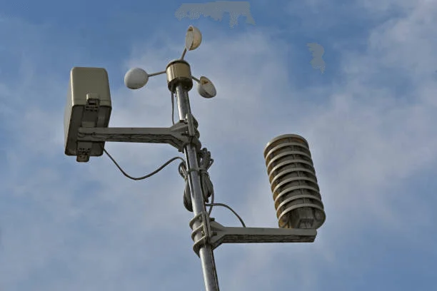 Maintenance and troubleshooting of weather station