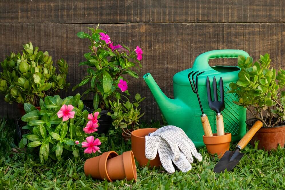 Garden maintenance tools