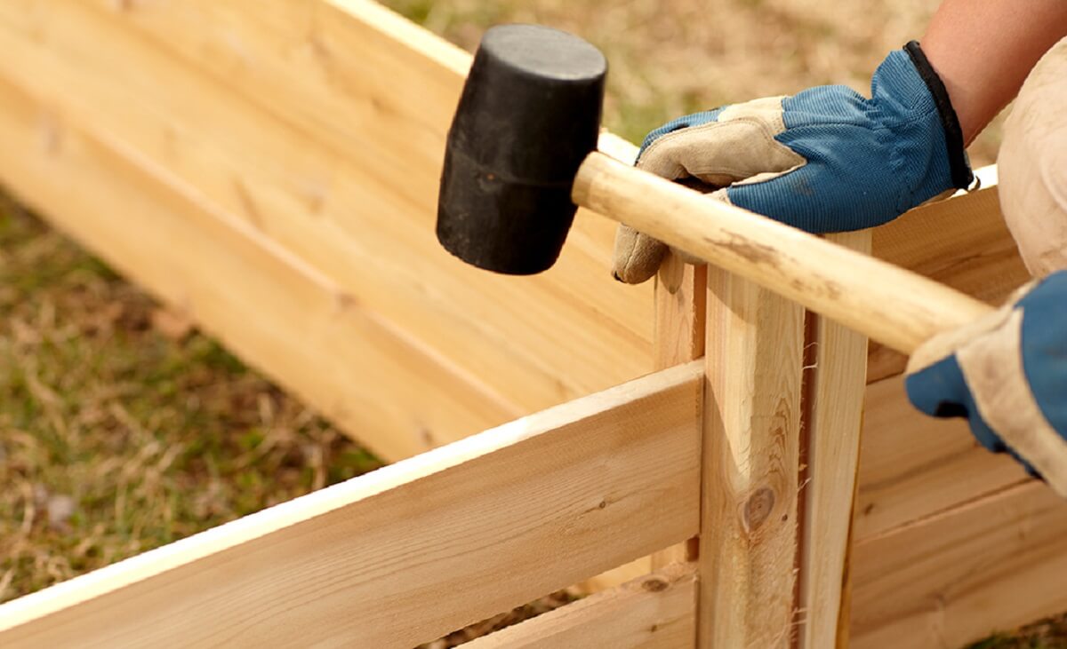 How to Build a DIY Raised Garden Bed StepbyStep Guide VEVOR Blog