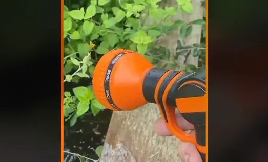 Using the VEVOR Retractable Hose Reel