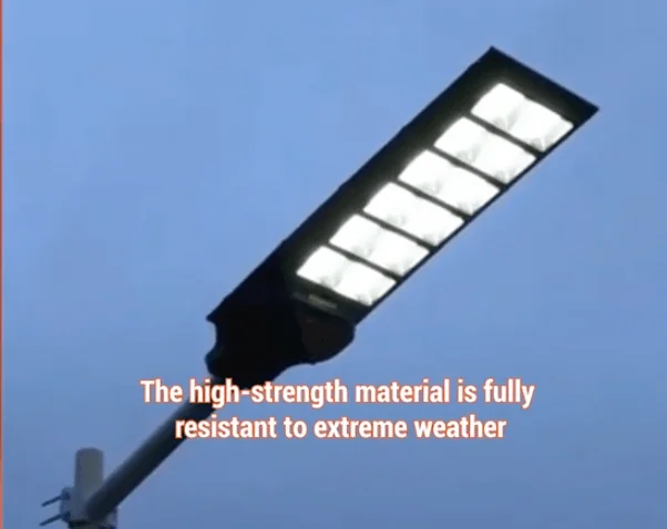 VEVOR 600W Solar Street Light