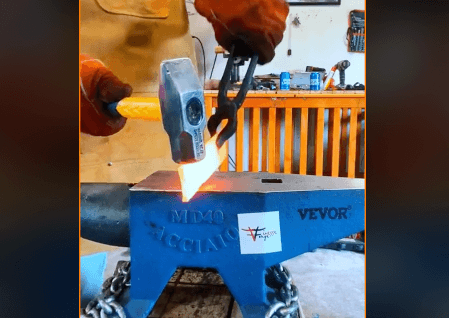VEVOR Blacksmith Anvil