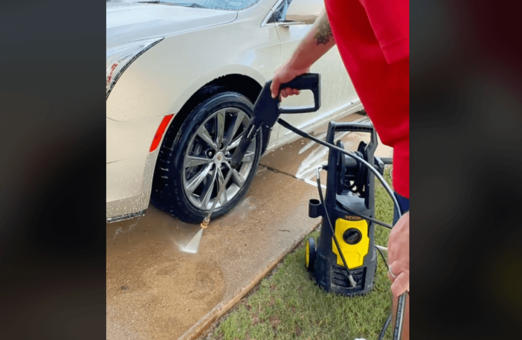Using the VEVOR Electric Pressure Washer