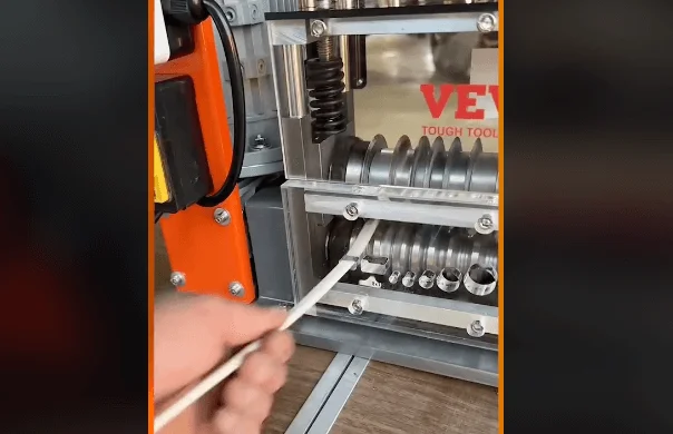 Using the VEVOR Wire Stripping Machine