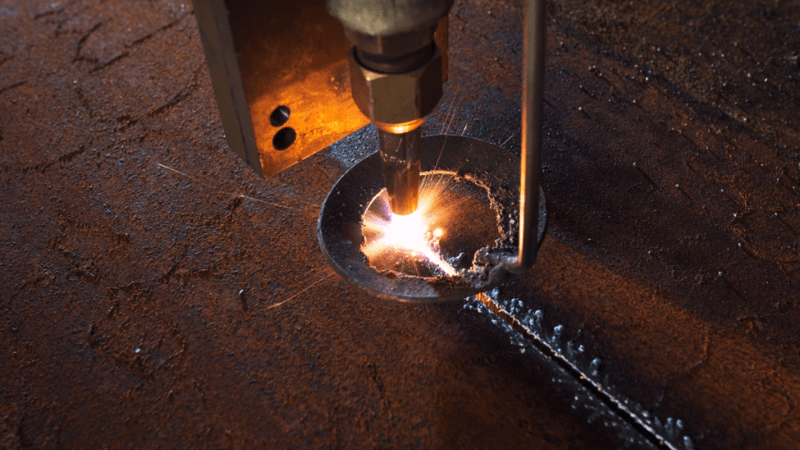 Controlling heat input during MIG welding