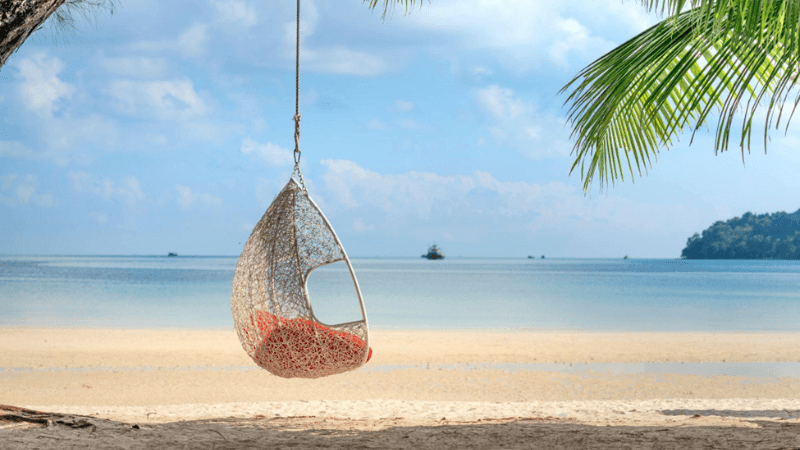 Step-by-Step Guide to Hang a Swing Chair Outdoors
