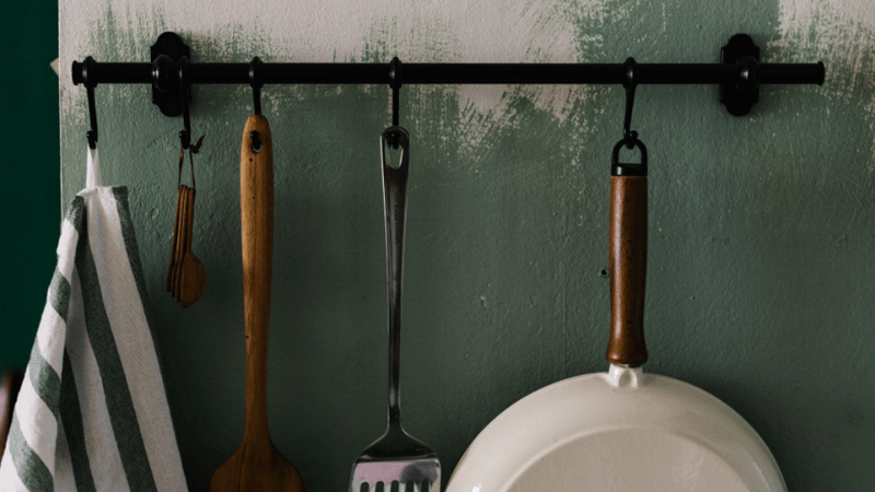 hooks to kitchen cabinet doors